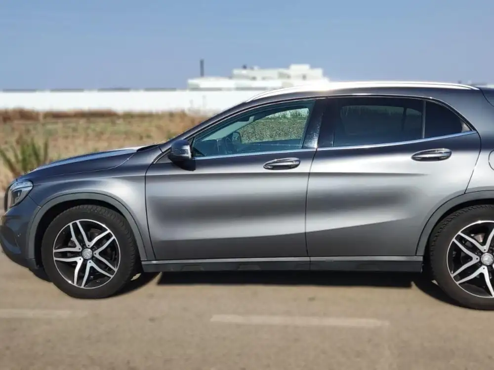 MERCEDES gla