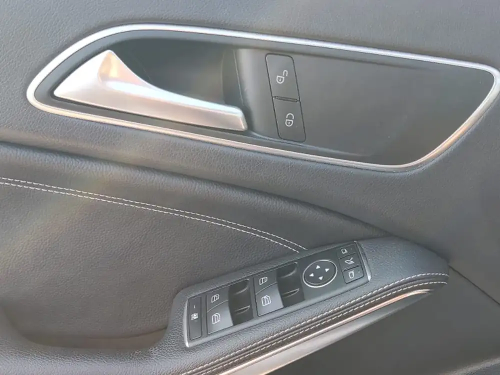 MERCEDES gla