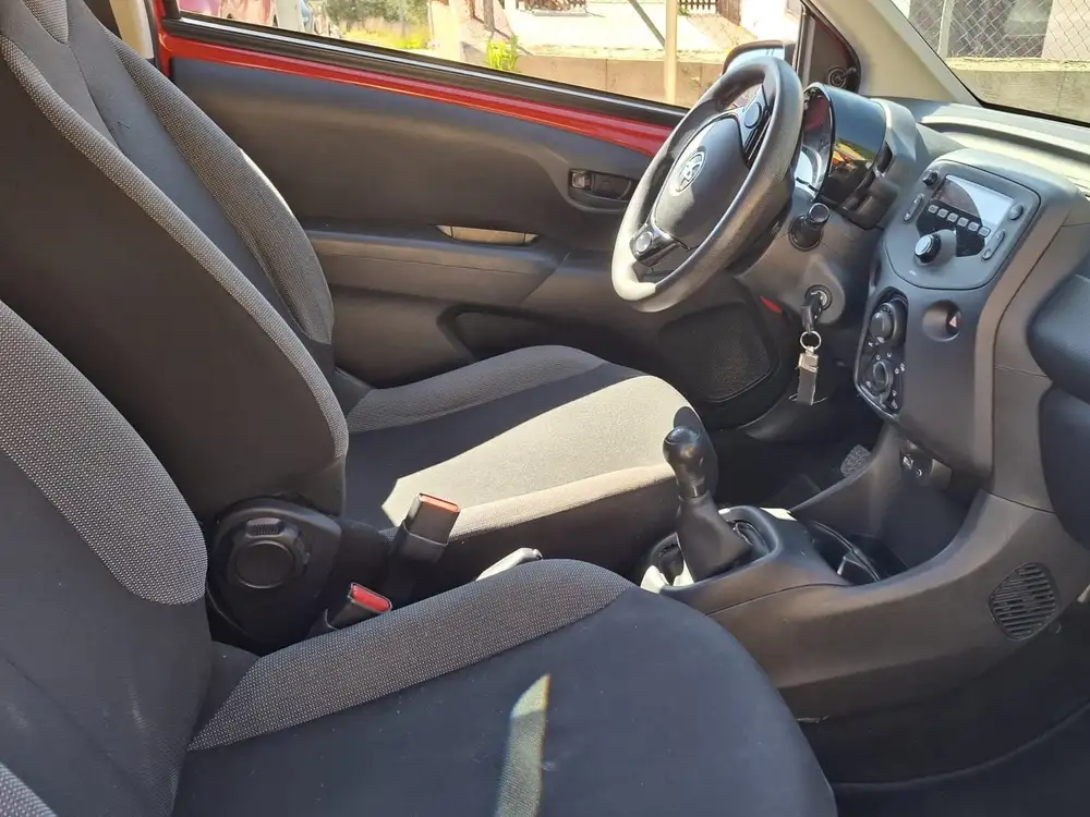 TOYOTA aygo - Foto 8 | Clidrive