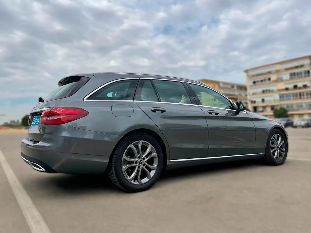 MERCEDES clase c