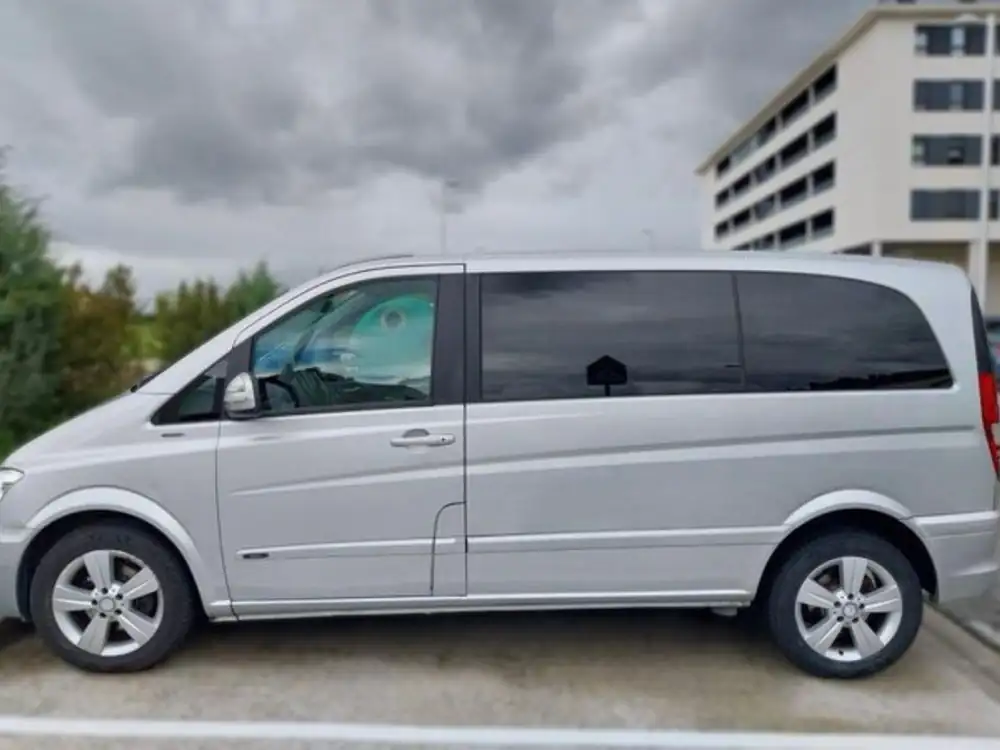 MERCEDES viano