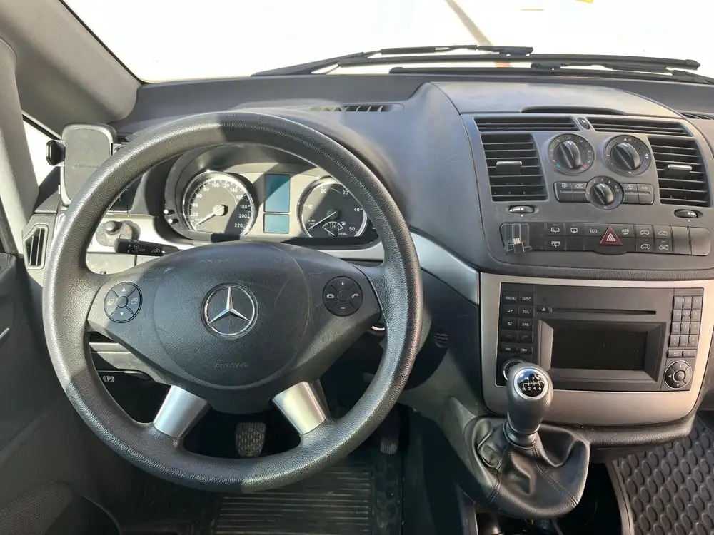 MERCEDES viano