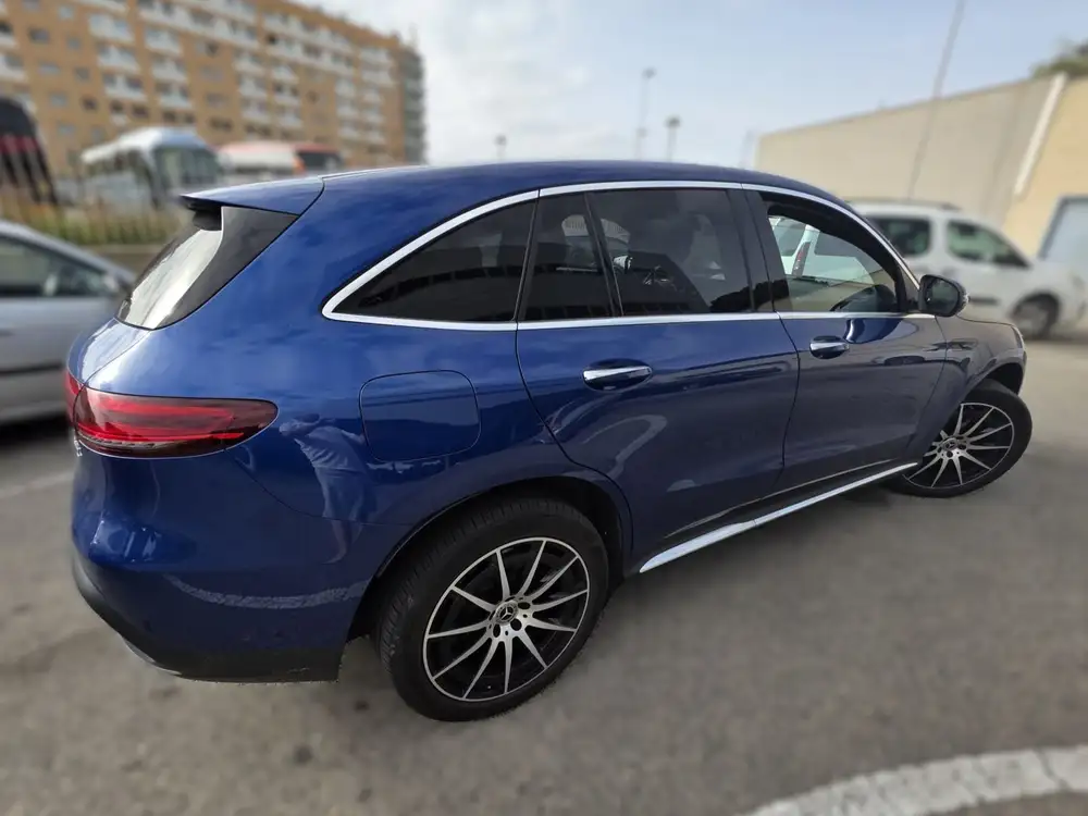 MERCEDES eqc