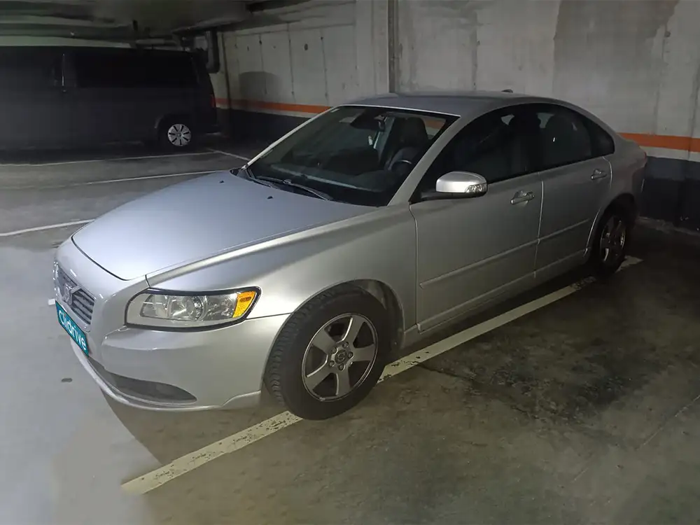 VOLVO S40