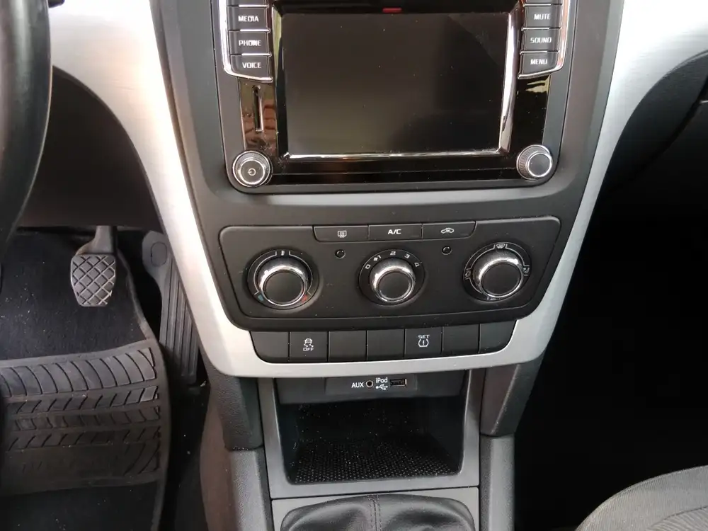 SKODA yeti