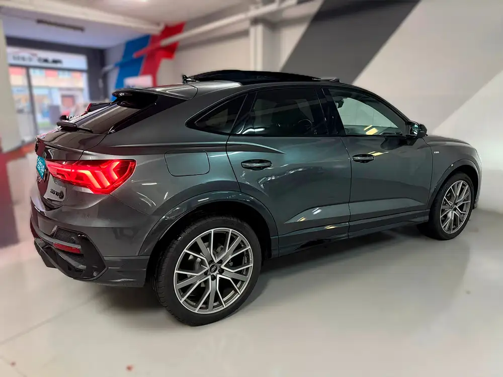 AUDI q3 sportback