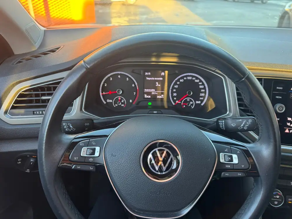 VOLKSWAGEN t-roc - Foto 6 | Clidrive