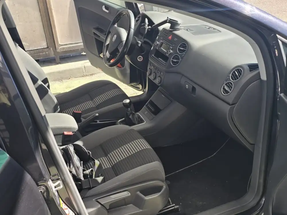 VOLKSWAGEN golf plus