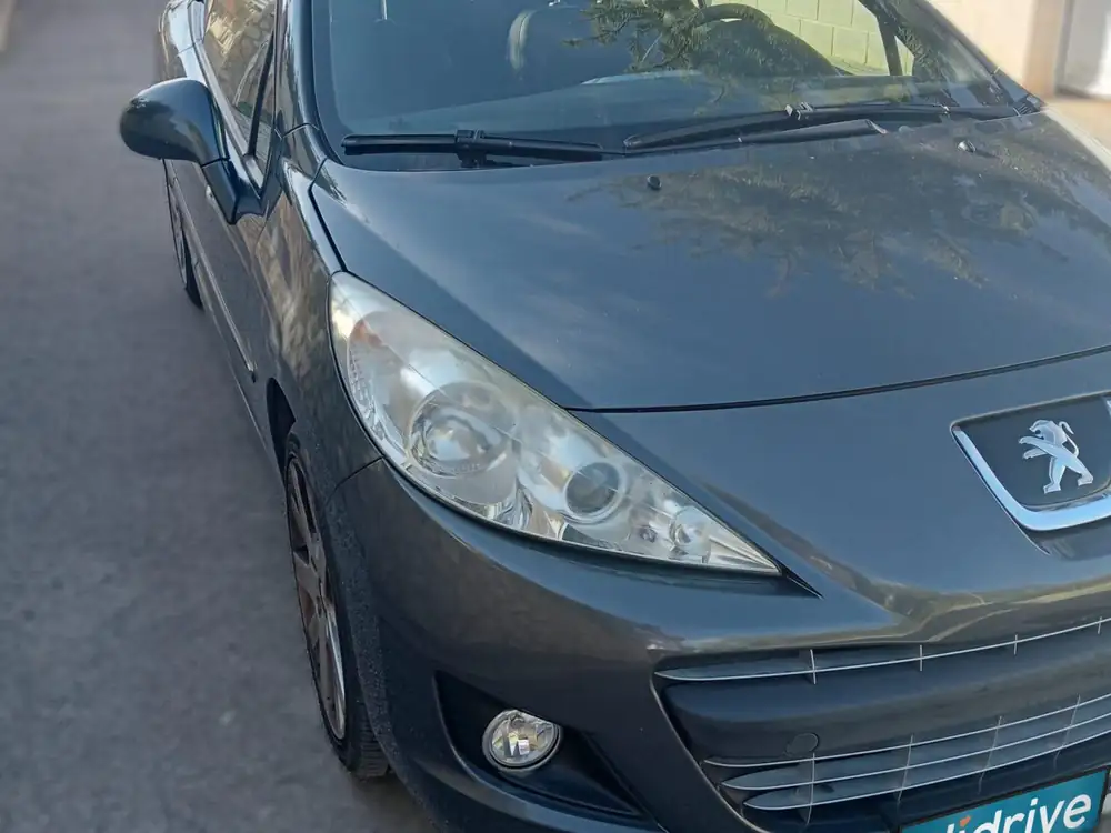 PEUGEOT 207