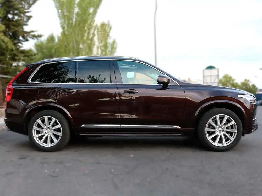VOLVO xc90