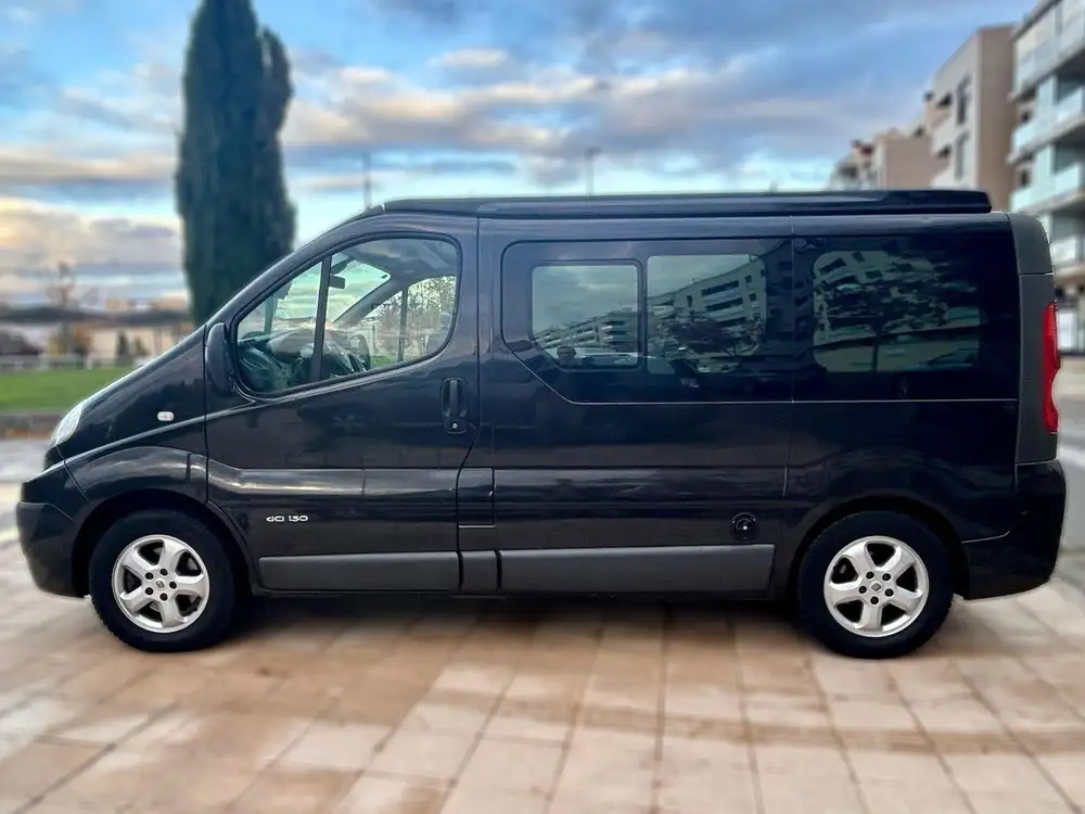 RENAULT trafic
