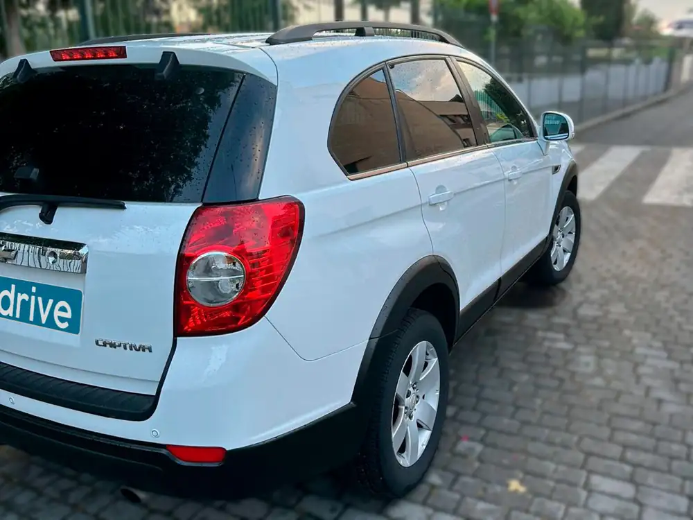 CHEVROLET captiva