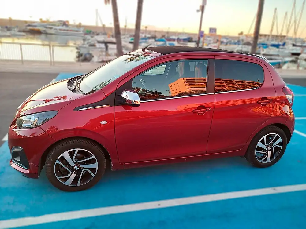 PEUGEOT 108